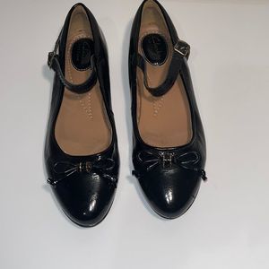 Black patent leather Clarks artisan Mary Jane flats, size 8